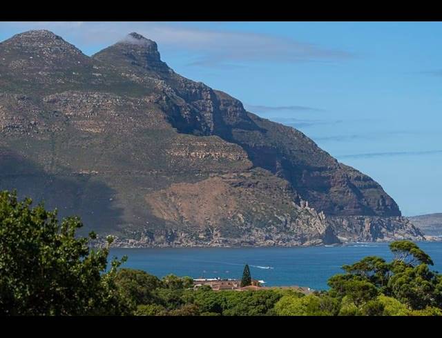 6 BEDROOM HOUSE FOR SALE IN BERG EN DAL